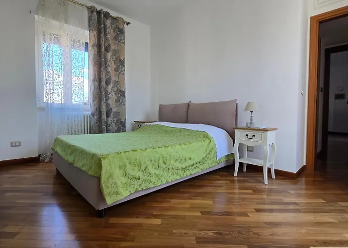 Appartamento Viale Tito Labieno 39 *